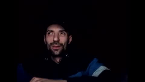 Snapshot of fffjj021 chatting on 11.16.25 Raised in 90s online show from 11.16.25