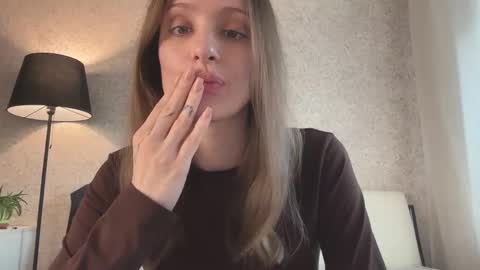 Lisa online show from 02.11.26