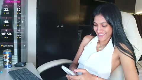 Freyja  online show from 01.08.26