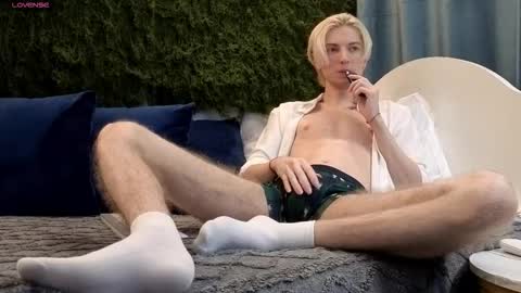 Thomas online show from 12.04.25