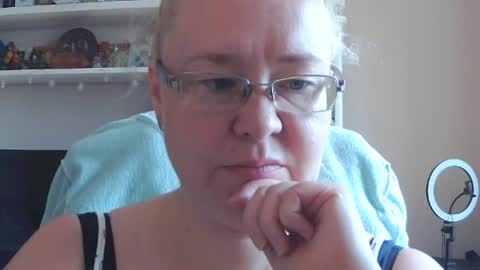 fialkaxl online show from 08.03.26