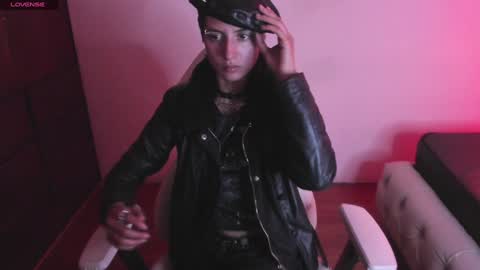   online show from 02.02.25