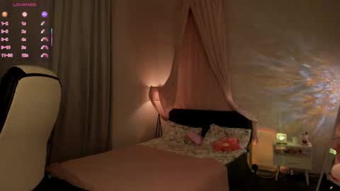 Snapshot of fieryfeline chatting on 11.09.25 Filla online show from 11.09.25