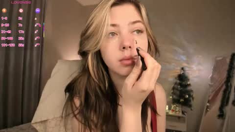 Snapshot of fieryfeline chatting on 11.29.25 Filla online show from 11.29.25