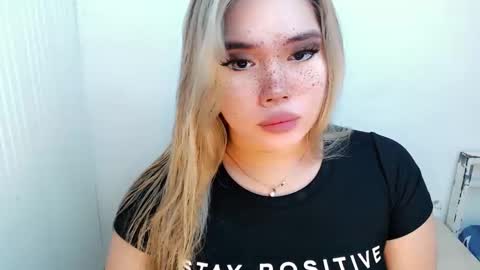  Angela  DONT FORGET TO FOLLOW AND GIVE ME APPRECIATION online show from 11.27.25