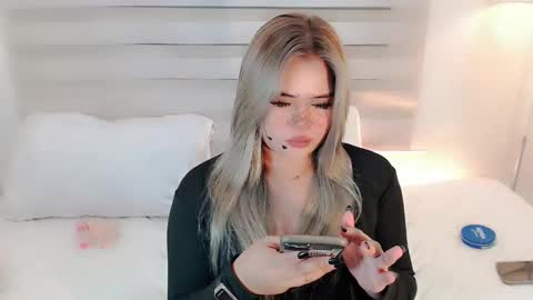 Snapshot of filipina_slutty69xxx chatting on 03.16.26 Angela DONT FORGET TO FOLLOW AND GIVE ME APPRECIATION online show from 03.16.26