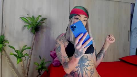 Snapshot of filletatouee chatting on 01.16.26 filletatouee online show from 01.16.26