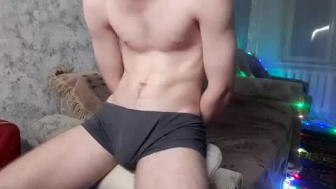 Snapshot of fillipsondon chatting on 01.26.25 Whitechocolate online show from 01.26.25