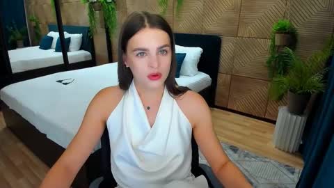 Snapshot of finalaccord chatting on 09.18.25 Amanda online show from 09.18.25