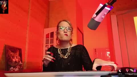 Lady online show from 04.24.26