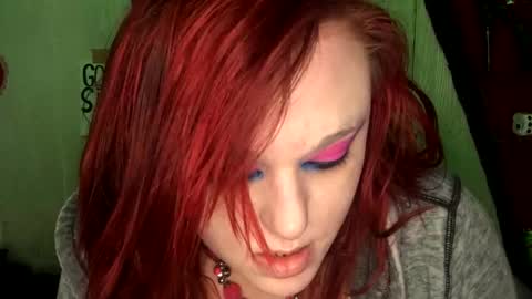 Snapshot of findommefoxi chatting on 02.01.25 findommefoxi online show from 02.01.25