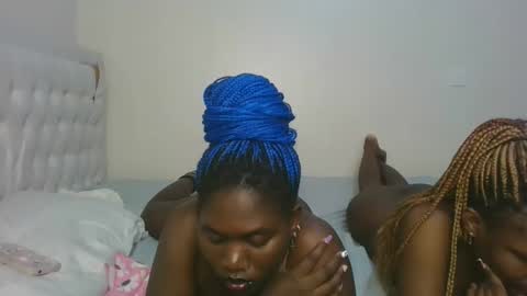 melanie online show from 11.30.25