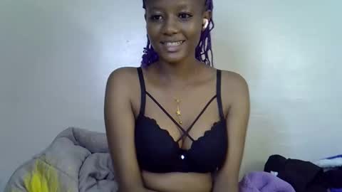Snapshot of fine_slim chatting on 10.21.25 slimmie online show from 10.21.25
