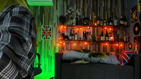 fiora online show from 01.18.25