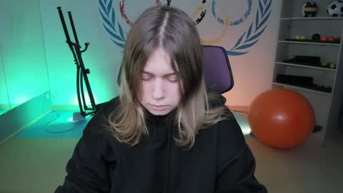 fiora online show from 01.23.25