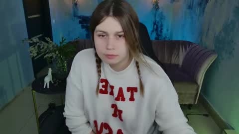 fiora online show from 02.09.25