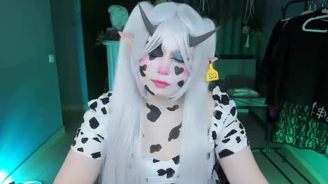 fiora online show from 03.01.25