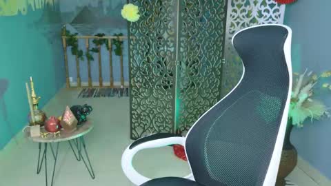 fiora online show from 03.08.25