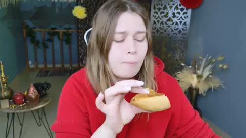 fiora online show from 03.09.25