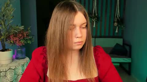 fiora online show from 09.26.25