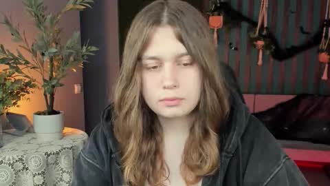 fiora online show from 10.23.25