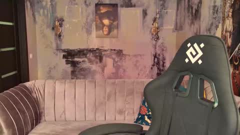 fiora online show from 10.24.25