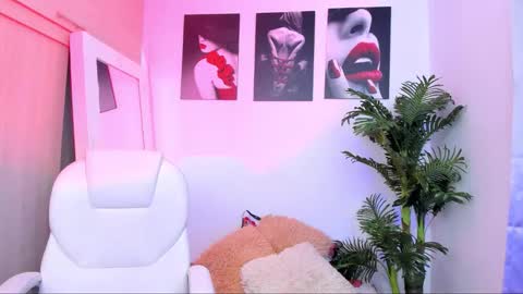 fiore   online show from 09.13.25