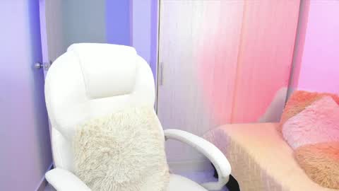 Snapshot of fiorellasantamaria chatting on 05.20.26 fiore online show from 05.20.26