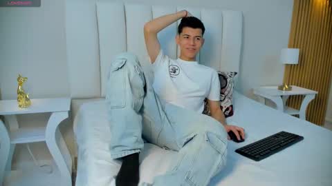 Nicolas online show from 11.06.25