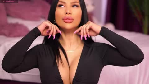 Fires Bomb 777 online show from 02.23.25