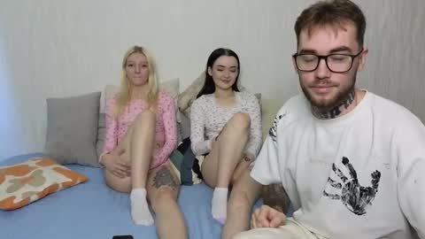 ALICESTEVEVECTOR pvt open  online show from 09.18.25