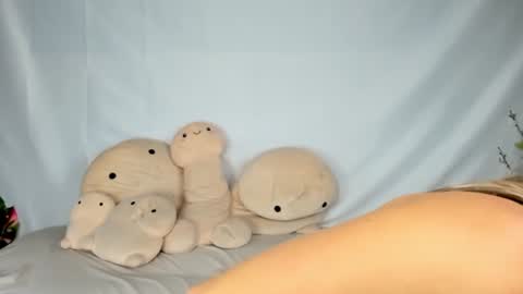 Megan NEW twitter fit amer girl online show from 10.02.25