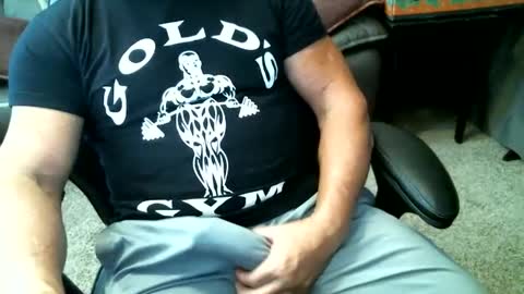 Snapshot of fitguy40 chatting on 12.09.24 fitguy40 online show from 12.09.24