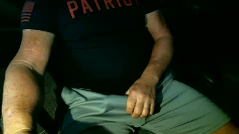 Snapshot of fitguy40 chatting on 12.31.24 fitguy40 online show from 12.31.24