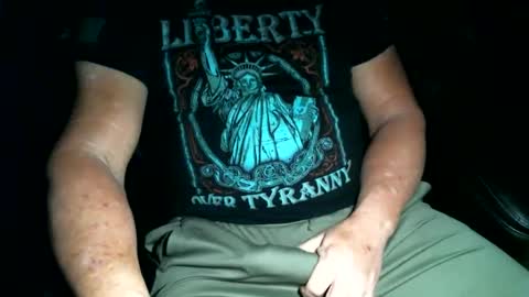 Snapshot of fitguy40 chatting on 02.19.25 fitguy40 online show from 02.19.25