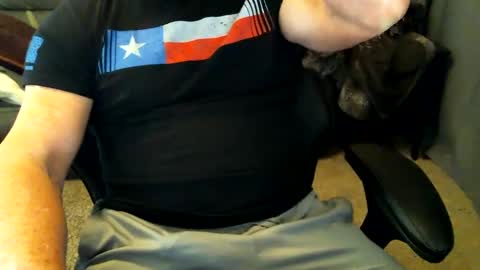 Snapshot of fitguy40 chatting on 02.27.25 fitguy40 online show from 02.27.25