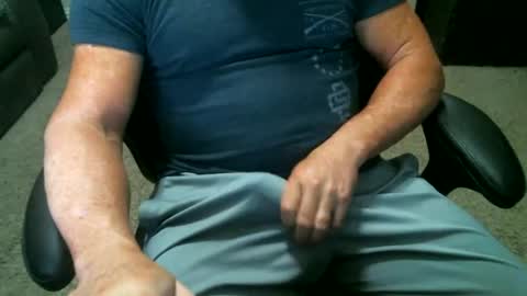 Snapshot of fitguy40 chatting on 09.09.25 fitguy40 online show from 09.09.25