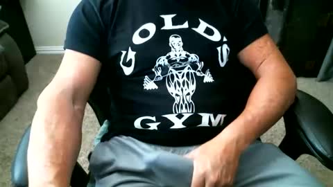 Snapshot of fitguy40 chatting on 10.22.25 fitguy40 online show from 10.22.25