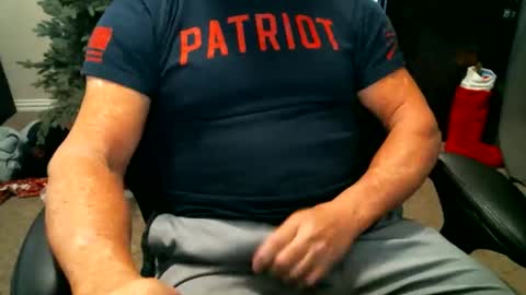 Snapshot of fitguy40 chatting on 01.05.26 fitguy40 online show from 01.05.26