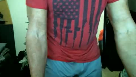 Snapshot of fitguy40 chatting on 01.07.26 fitguy40 online show from 01.07.26