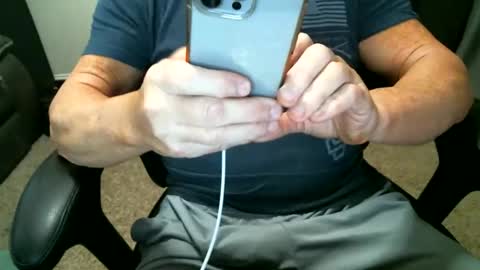 Snapshot of fitguy40 chatting on 01.09.26 fitguy40 online show from 01.09.26