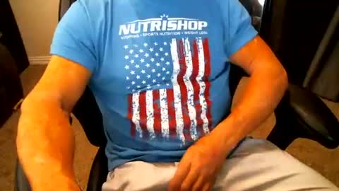 Snapshot of fitguy40 chatting on 03.11.26 fitguy40 online show from 03.11.26