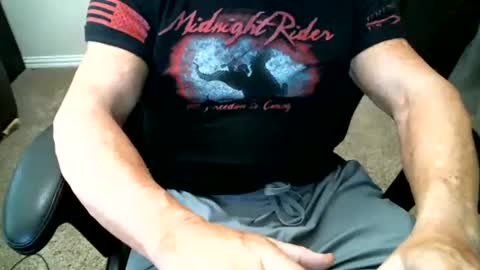 Snapshot of fitguy40 chatting on 03.13.26 fitguy40 online show from 03.13.26