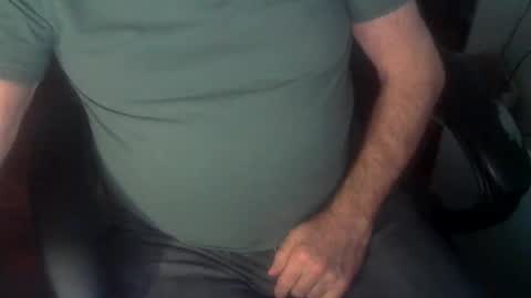 Snapshot of fithairymature chatting on 09.29.25 fithairymature online show from 09.29.25