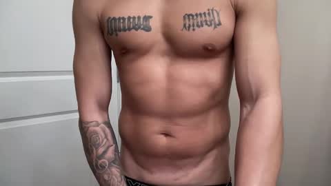 Snapshot of fithornyandtatted chatting on 01.09.26 fithornyandtatted online show from 01.09.26