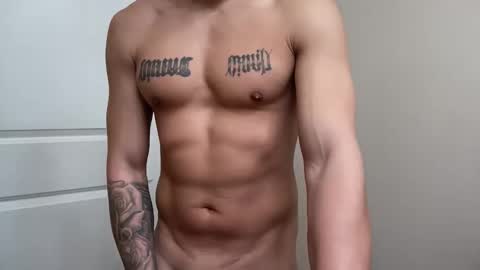 Snapshot of fithornyandtatted chatting on 01.14.26 fithornyandtatted online show from 01.14.26