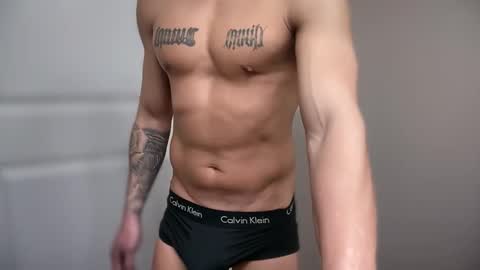 Snapshot of fithornyandtatted chatting on 02.13.26 fithornyandtatted online show from 02.13.26