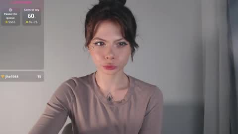 Snapshot of fitmila chatting on 07.25.26 fitmila online show from 07.25.26