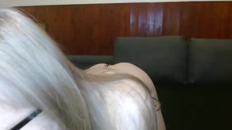 Snapshot of fitsexyes chatting on 11.22.25 fitsexyes online show from 11.22.25