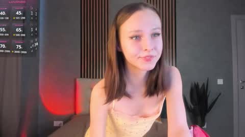 im Linda please give me thumbs up online show from 02.19.26